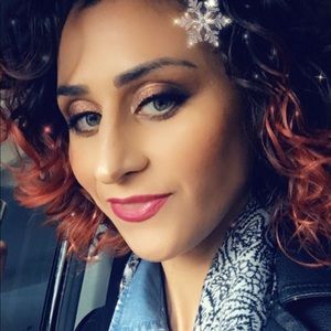 Meet your Posher, Rebecca